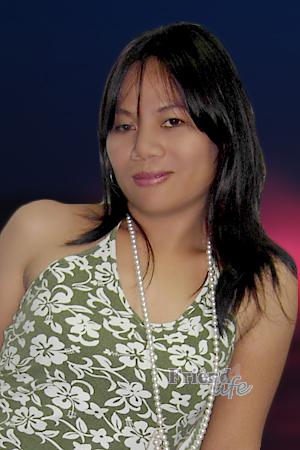 104551 - Marichie Age: 43 - Philippines
