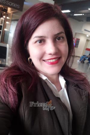 185734 - Laura Age: 31 - Colombia