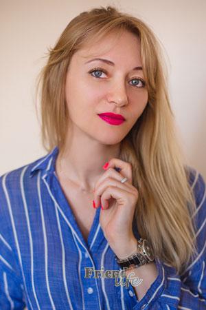 201833 - Julia Age: 47 - Ukraine