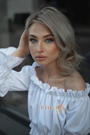 210230 - Ivanna Age: 22 - Ukraine