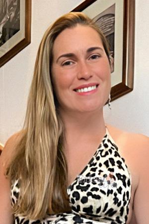 223405 - Claudia Age: 45 - Peru