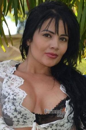 223894 - Yacqueline Age: 42 - Colombia