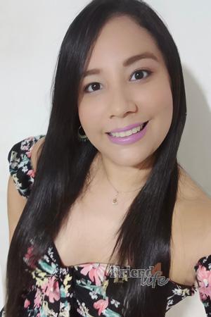 224145 - Stefany Age: 36 - Colombia