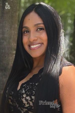 224611 - Michelle Age: 34 - Colombia