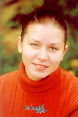 55755 - Elena Age: 25 - Russia