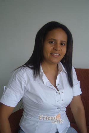 79146 - Liliana Age: 40 - Colombia